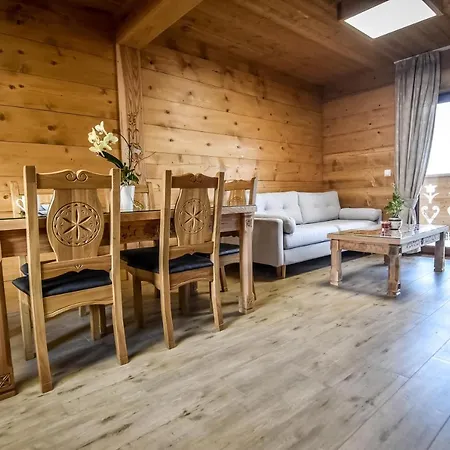 Gorski Zakatek Z Jacuzzi * Nowe Bystre